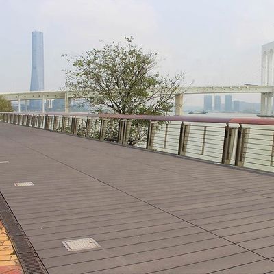مجلس النتوء الخارجي WPC التزيين المجوف المركب