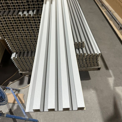 لوح حائط WPC مقاوم للماء للديكور الداخلي سهل التركيب والصيانة