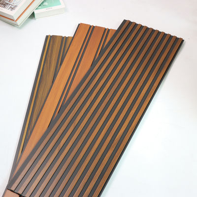 مائة مضادة للماء مضادة للحريق لوحة الحائط من PVC خفيفة الوزن سهلة التثبيت الداخلية الخارجية لوحة الحائط للحمام المطبخ غرفة المعيشة