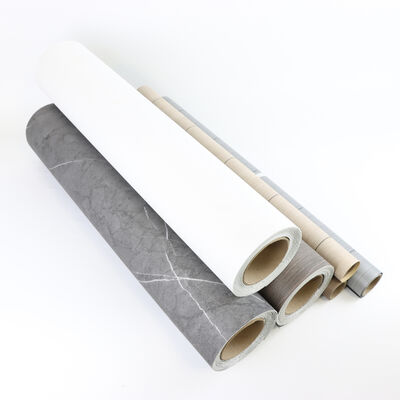 ملصق أرضية الفينيل ذاتية الارتباط المتميز مع أنماط الخشب أو البلاط الواقعية لتحديث ديكور المنزل السريع والسهل