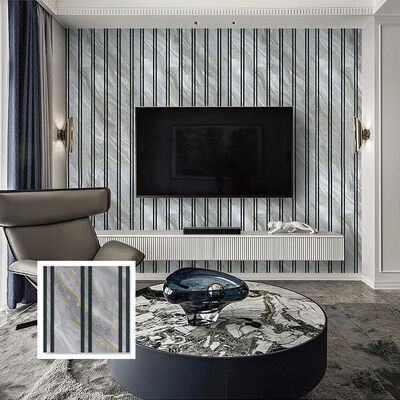 لوحة حائط سقف مخددة PVC مقاومة للرطوبة وسهلة التركيب لتزيين جدران السقف من التصميمات الداخلية الحديثة