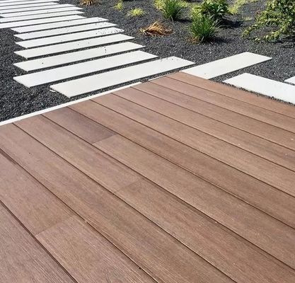 140x25mm لوحات سطح المركب الخشب البلاستيك المركب التزيين للحديقة