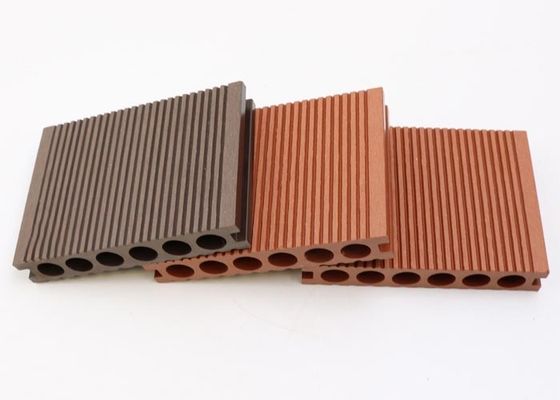 الانترلوك التزيين 3D النقش WPC مركب التزيين بلاط الأرضيات البلاستيكية