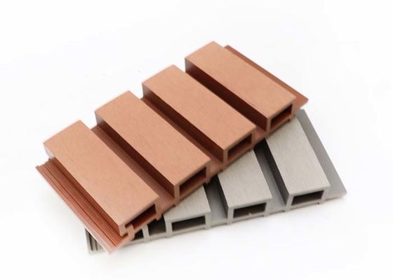 219x26mm WPC جدار الكسوة الخارجية WPC لوحة الحائط الخارجية 2.8m