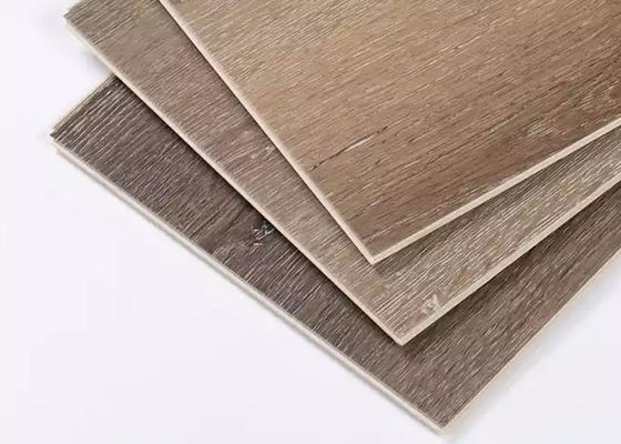 مقاوم للحريق مقاوم للماء خشبي اللون PVC قفل الأرضيات للديكور المنزل